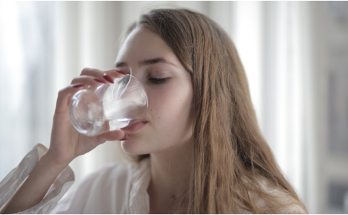 Reintegrare i sali minerali: acqua basta o serve un integratore?