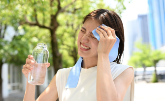 Caldo e pressione bassa: come affrontare l’estate senza spossatezza