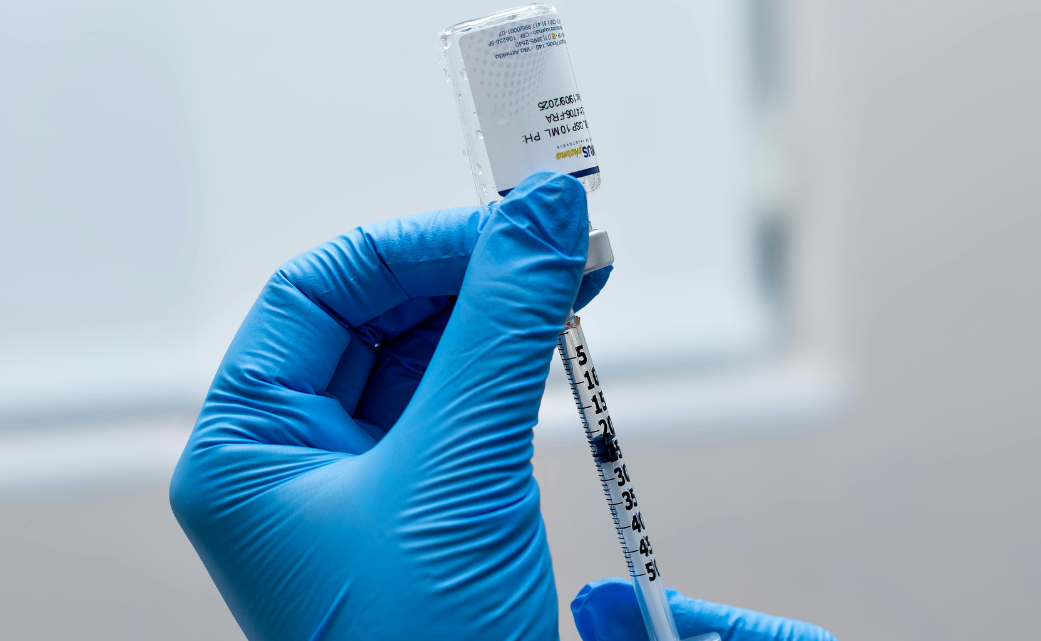 Vaccinazione antinfluenzale: a chi è raccomandata e perché è importante Vaccinazione antinfluenzale: a chi è raccomandata e perché è importante