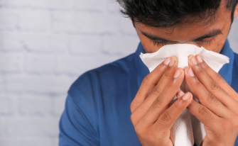 Influenza, raffreddore e altri virus respiratori: come proteggersi in autunno